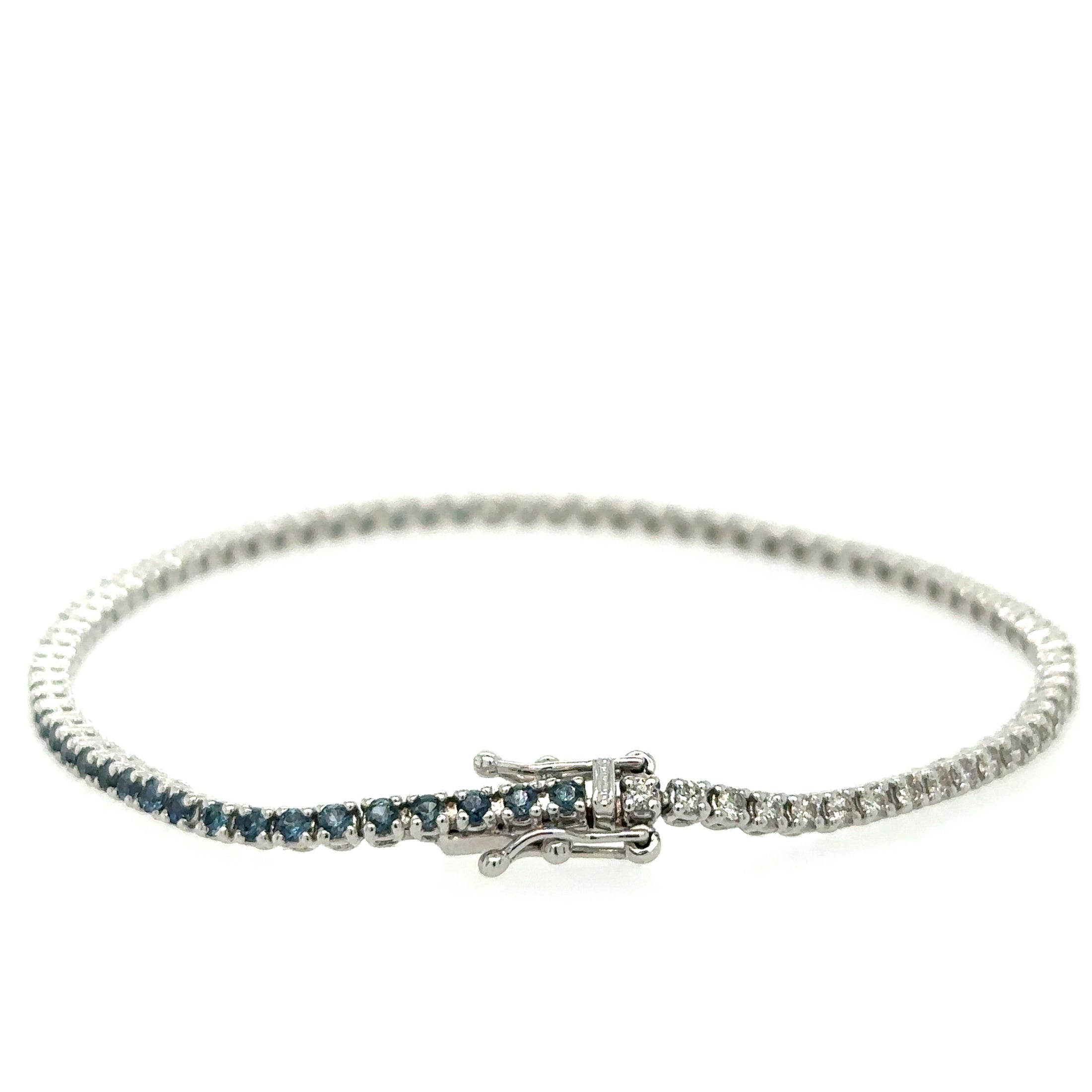 Brazalete De Tenis Con Zafiro Azul Y Diamantes En Oro Blanco De 14K, 2,02 Tcw