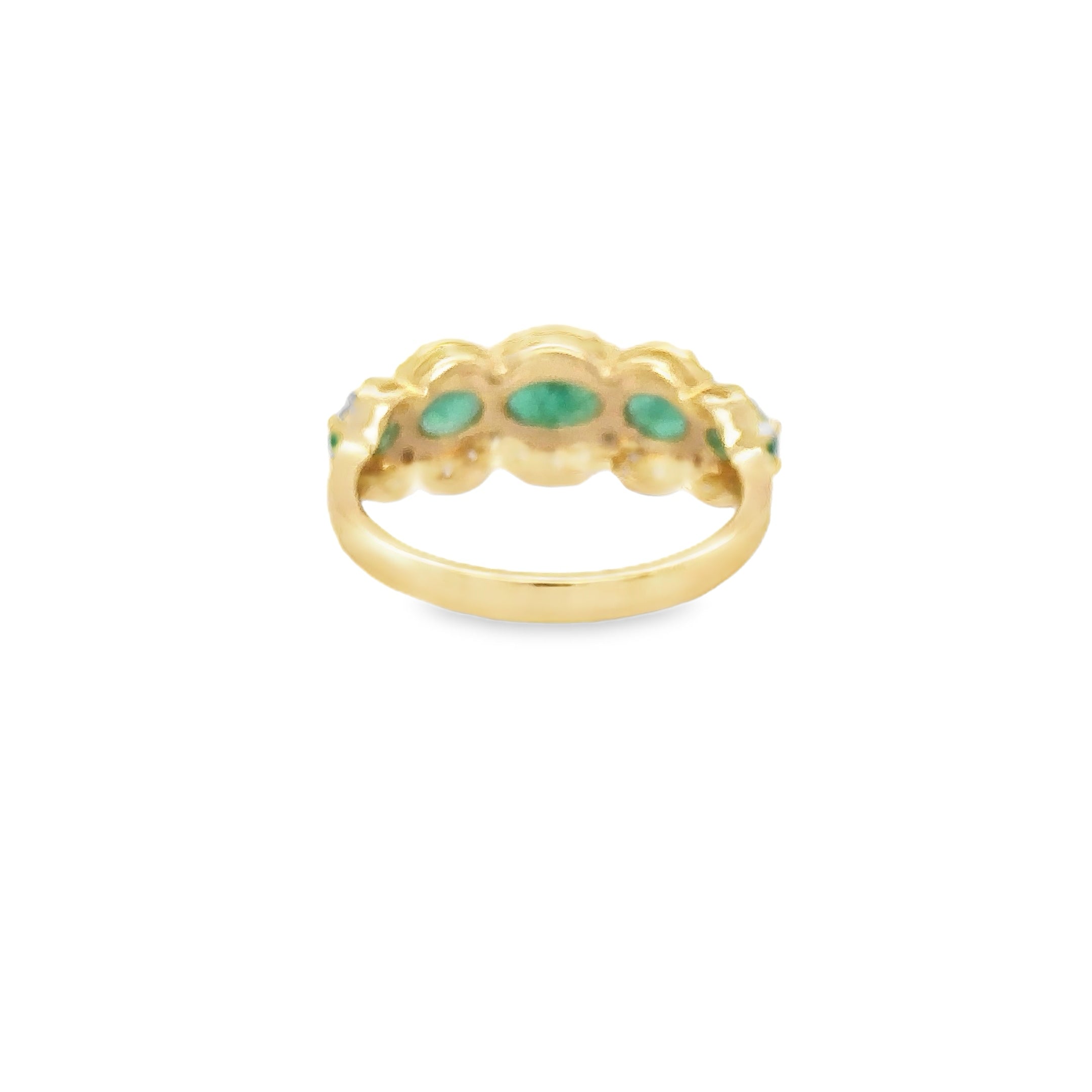 Anillo De Oro Amarillo De 14Kt Con Esmeralda Y Diamantes, 1.73 CT