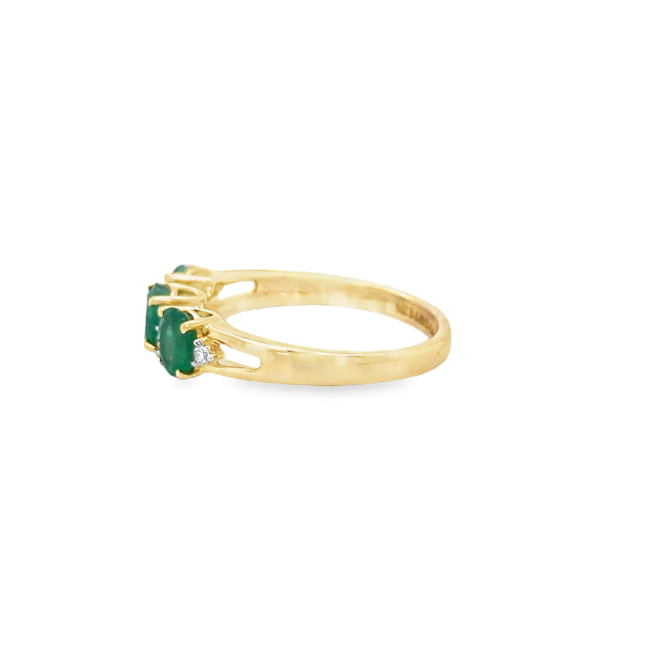 14Kt Yellow Gold Ring with Emerald and Diamonds, 1.12 CT