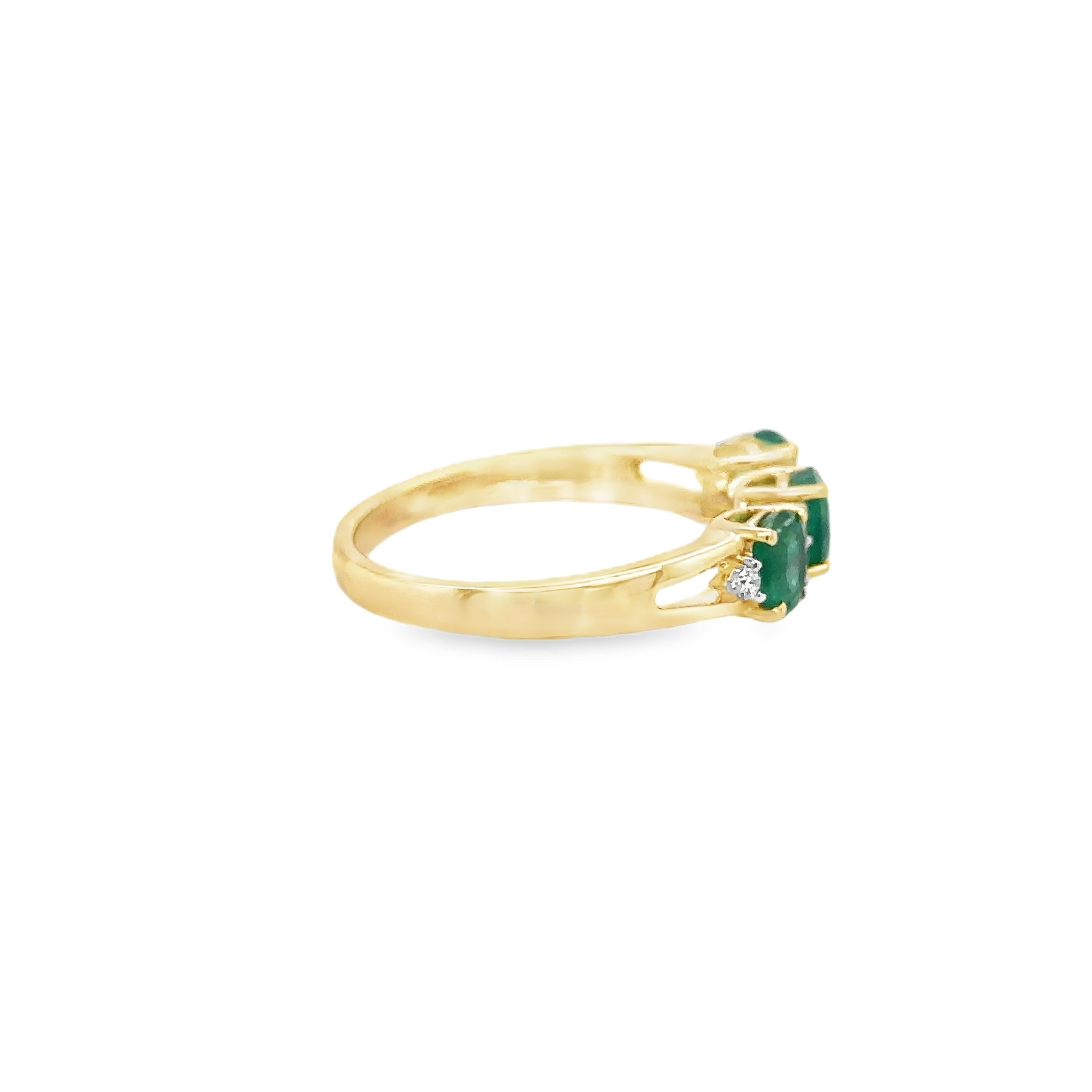 Anillo De Oro Amarillo De 14Kt Con Esmeralda Y Diamantes, 1.12 CT