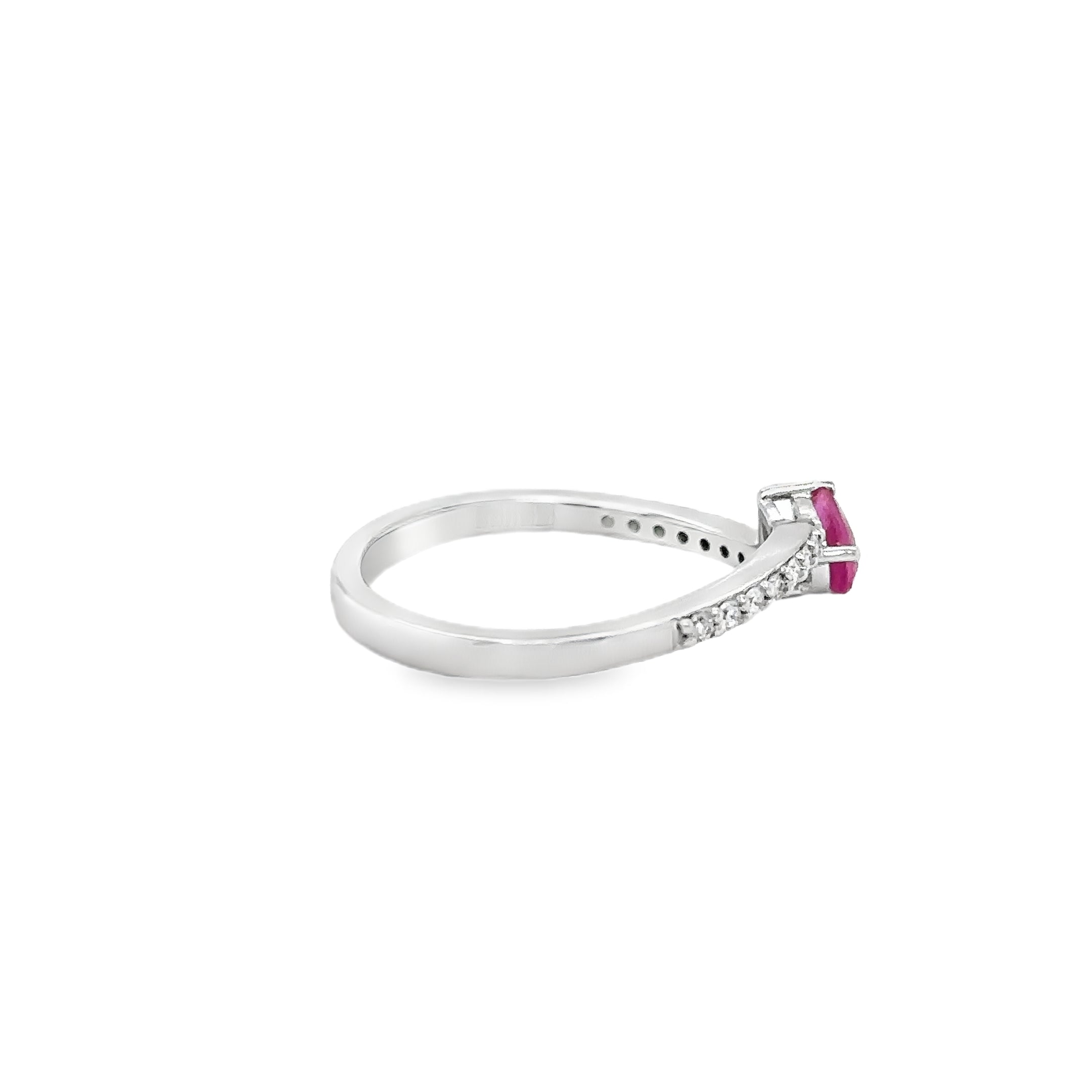 Anillo De Oro Blanco De 14Kt Con Rubí Y Diamantes, 0.43 CT